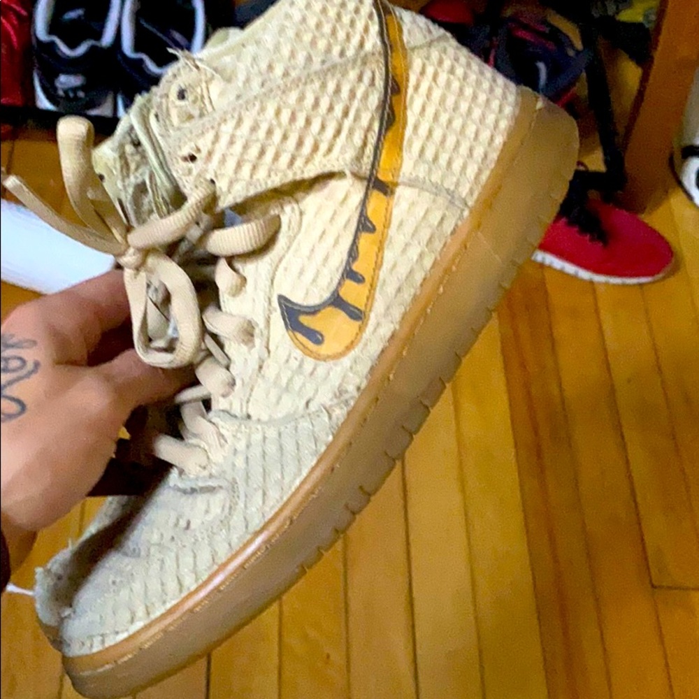 Nike SBdunk chicken and waffles